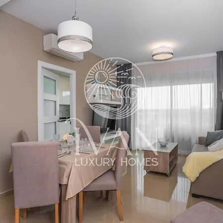 Casa Lorena Ivan Luxury Homes 3ªplta Sur 1ªlinea *